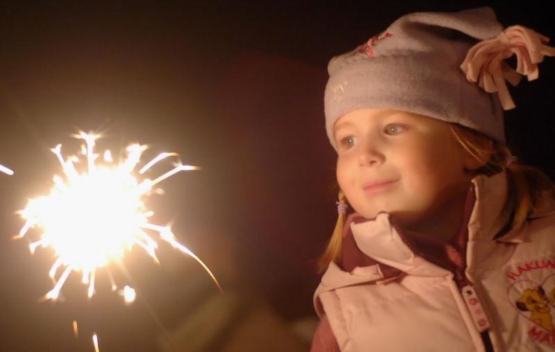 Ура, каникулы! Пиротехника, которую можно запускать с детьми - Раменское | ramenskoe.salutsklad.ru